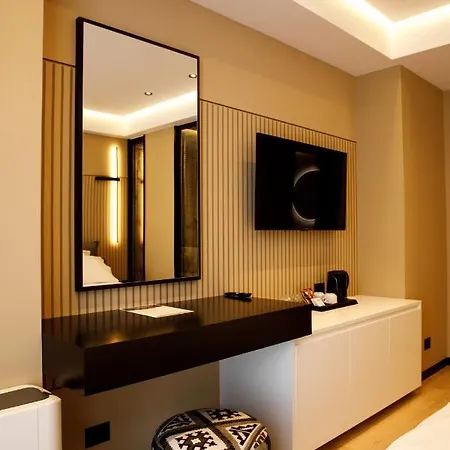 Caramel Boutique